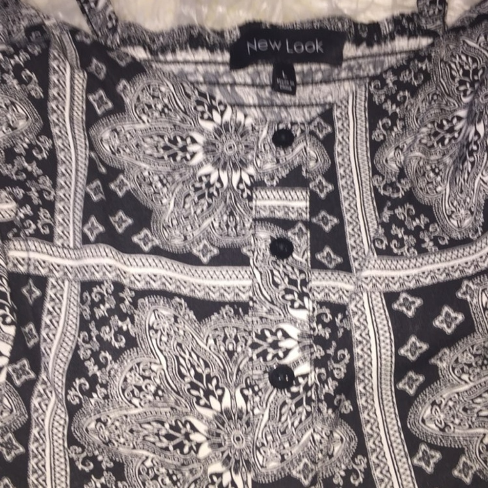 $14| Bandana Print Crop Top, Sz L *Brand New* - Picture 2 of 5
